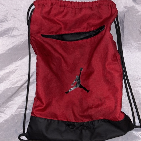 Got two different ones. The red one needs a zipper on it. Why it’s not 80 and 60 - Picture 4 of 6